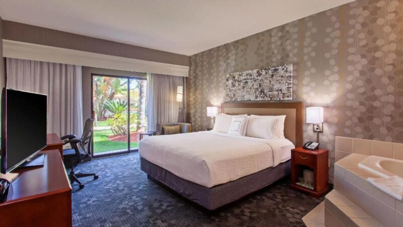 Courtyard by Marriott San Diego Central photo 1