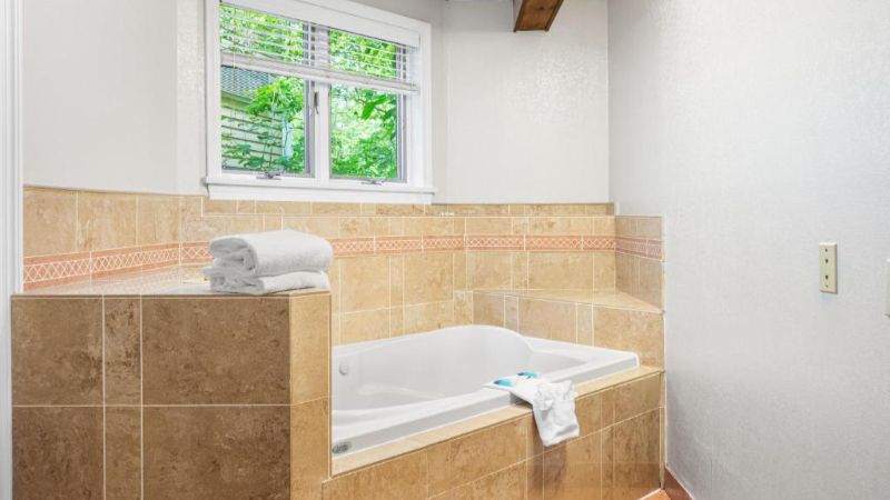 Cedar Park Whirlpool Suites photo 1