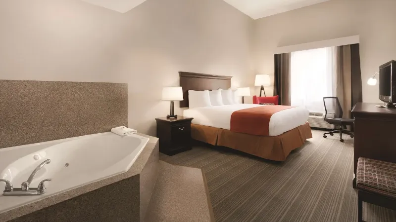 Country Inn & Suites by Radisson, St. Petersburg – Clearwater, FL photo 1