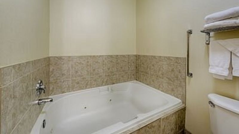 Triple Play Resort Hotel & Suites