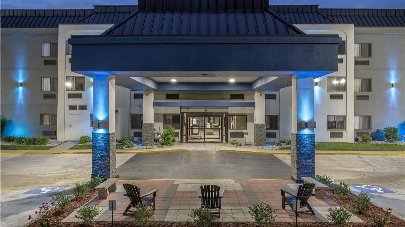Best Western Bolingbrook Hotel