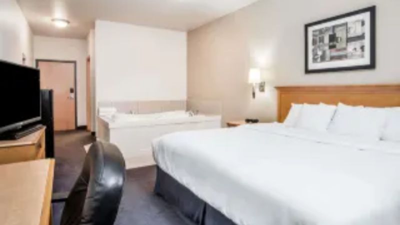 Baymont by Wyndham Indianapolis Northeast
