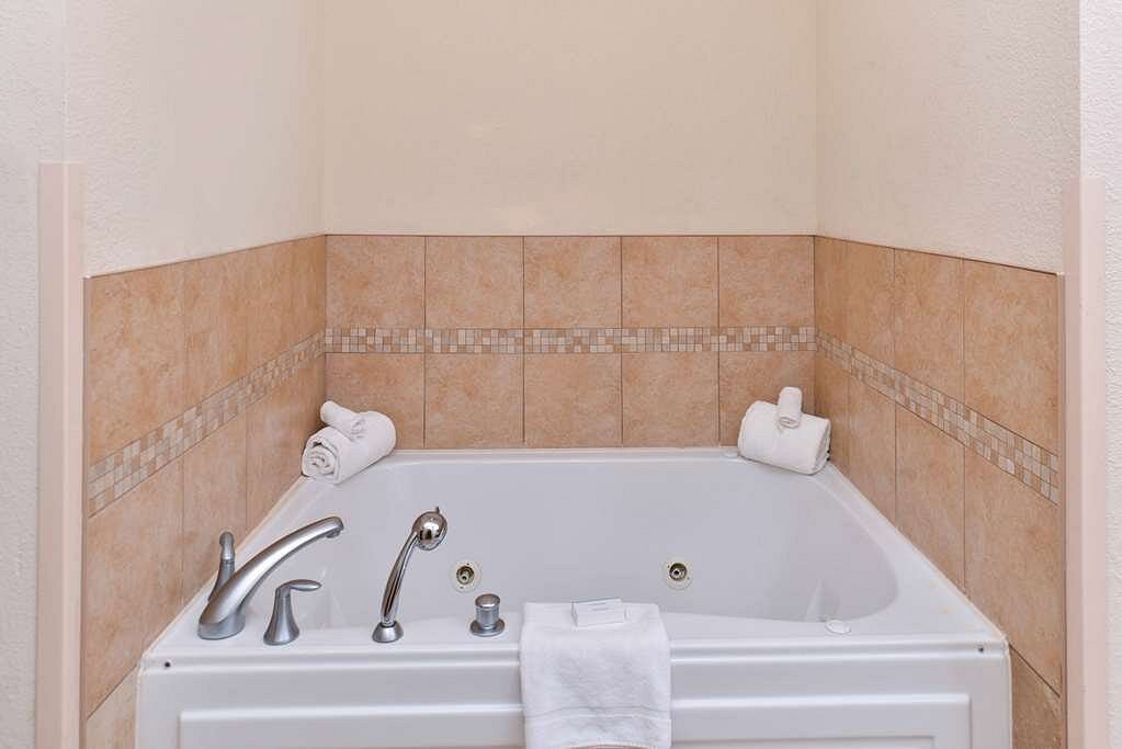 Hampton Inn & Suites Muncie