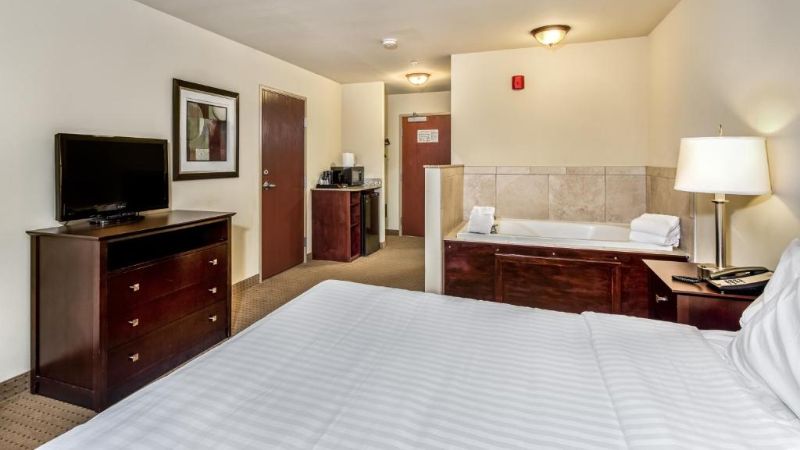 Cobblestone Inn & Suites – Vinton, IA