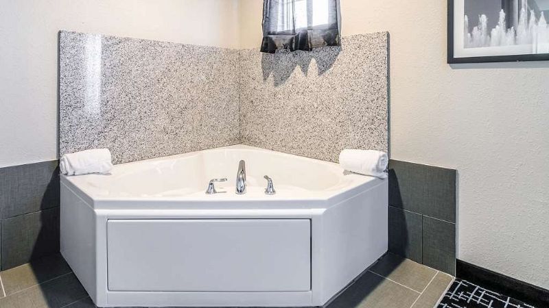 La Quinta by Wyndham Kansas City Airport