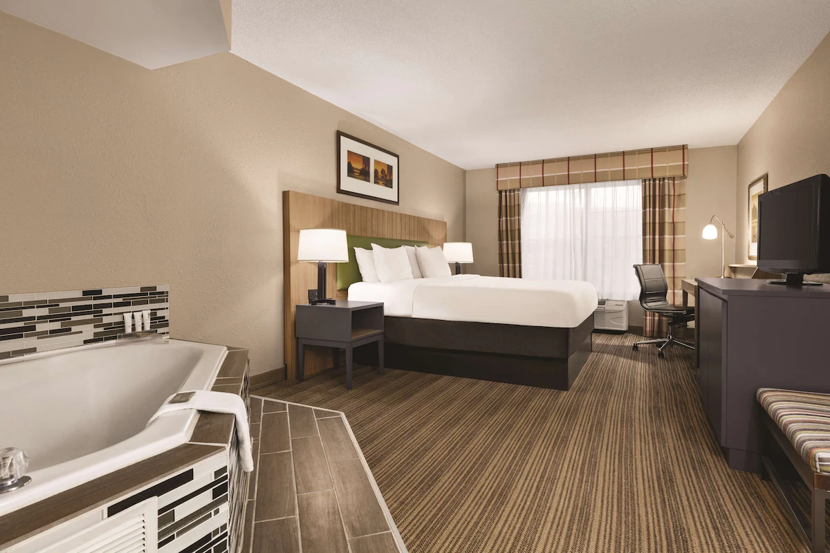 Country Inn & Suites by Radisson, Georgetown, KY