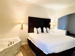 Quality Inn & Suites Lafayette photo 1
