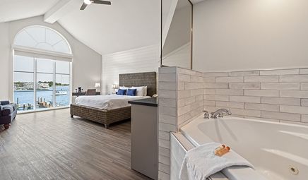 St. Michaels Harbour Inn, Marina & Spa