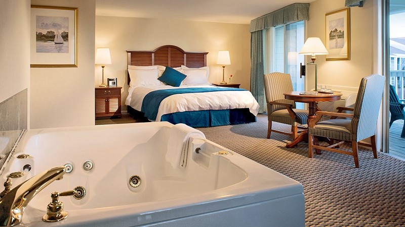 Hyannis Harbor Hotel