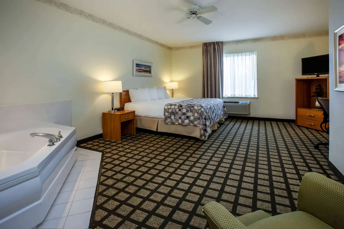 Baymont by Wyndham Mackinaw City