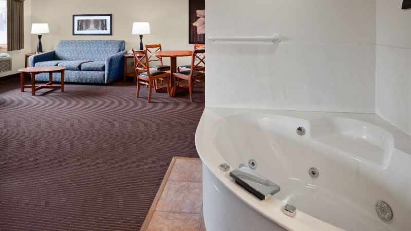 AmericInn by Wyndham Chanhassen