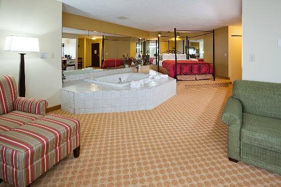 Country Inn & Suites by Radisson, Coon Rapids, MN