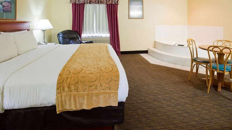 GrandStay Hotel & Suites Waseca
