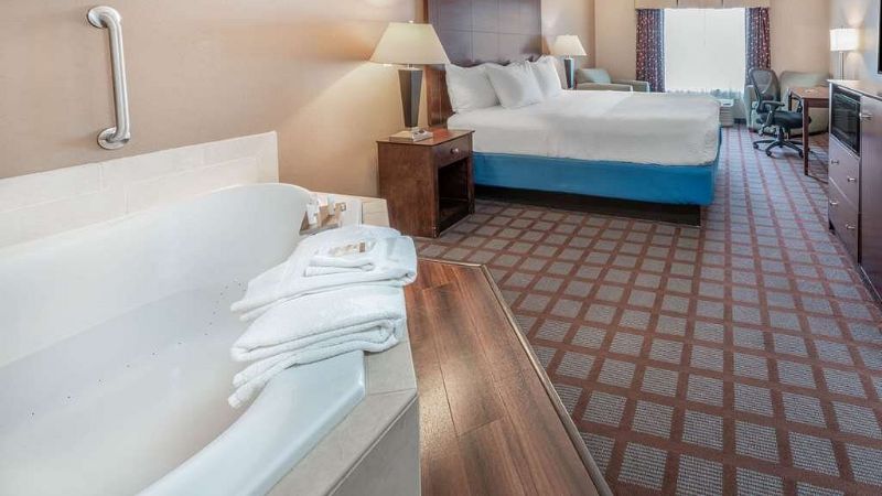 La Quinta Inn & Suites by Wyndham Bozeman photo 1