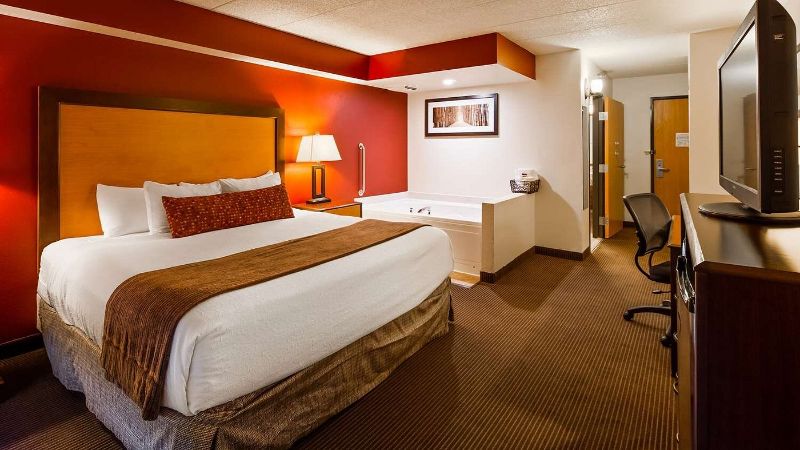 Best Western Plus Sidney Lodge