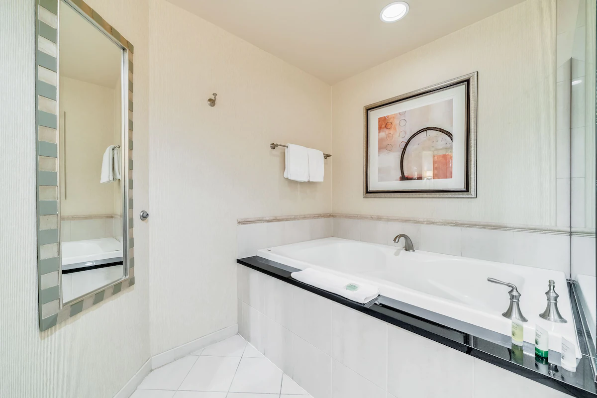 Jet Luxury Resorts – The Signature Condo Hotel