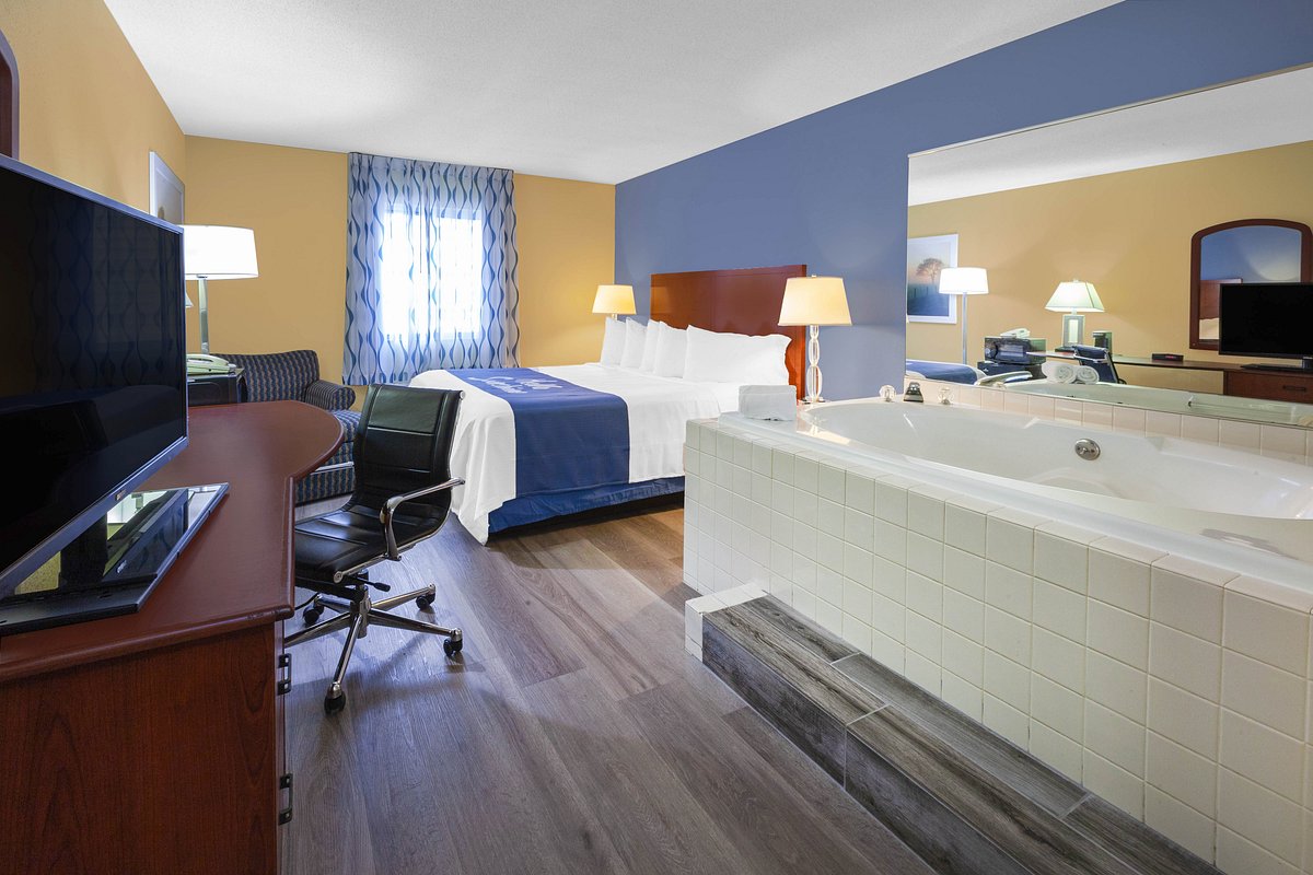 Days Inn by Wyndham Milan Sandusky South