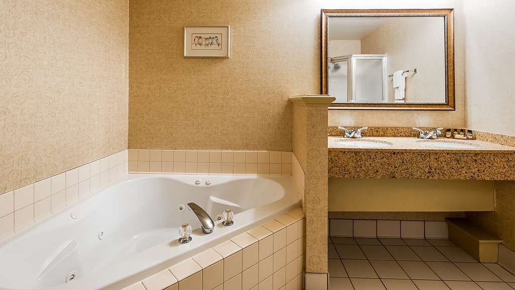 Best Western Plus Revere Inn & Suites, Paradise photo 1