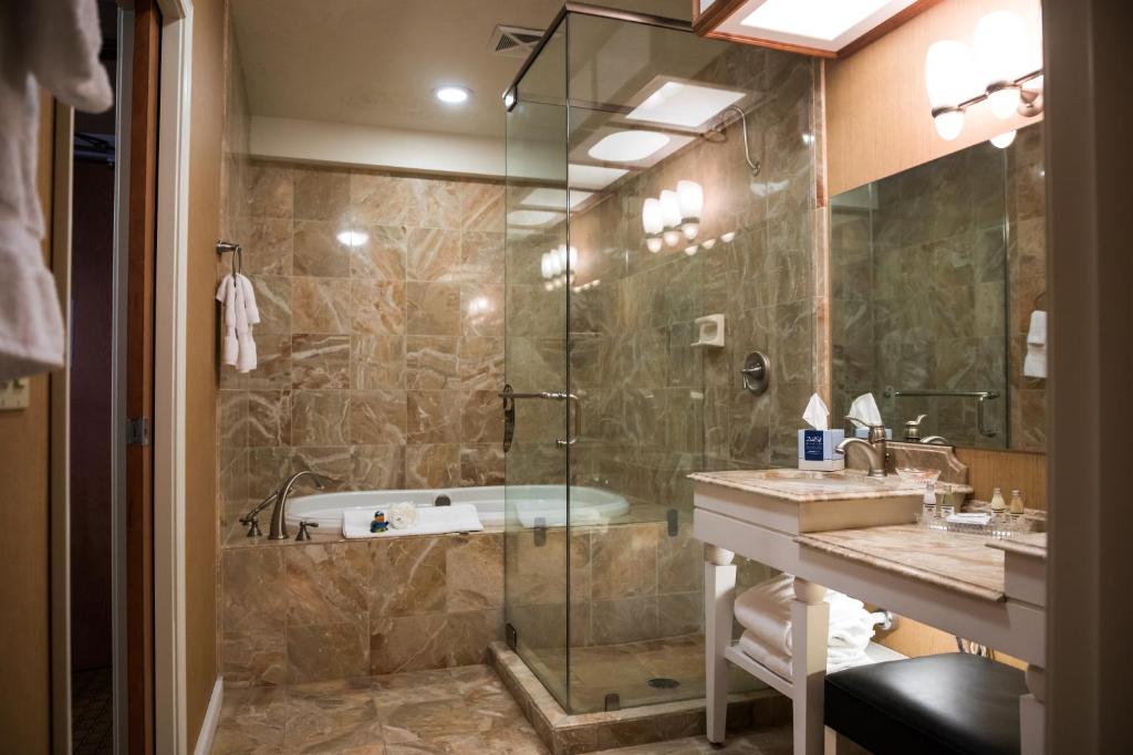 Mineral Palace Hotel and Gaming photo 1