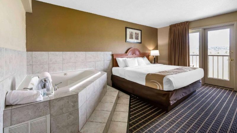 Quality Inn & Suites Sevierville – Pigeon Forge