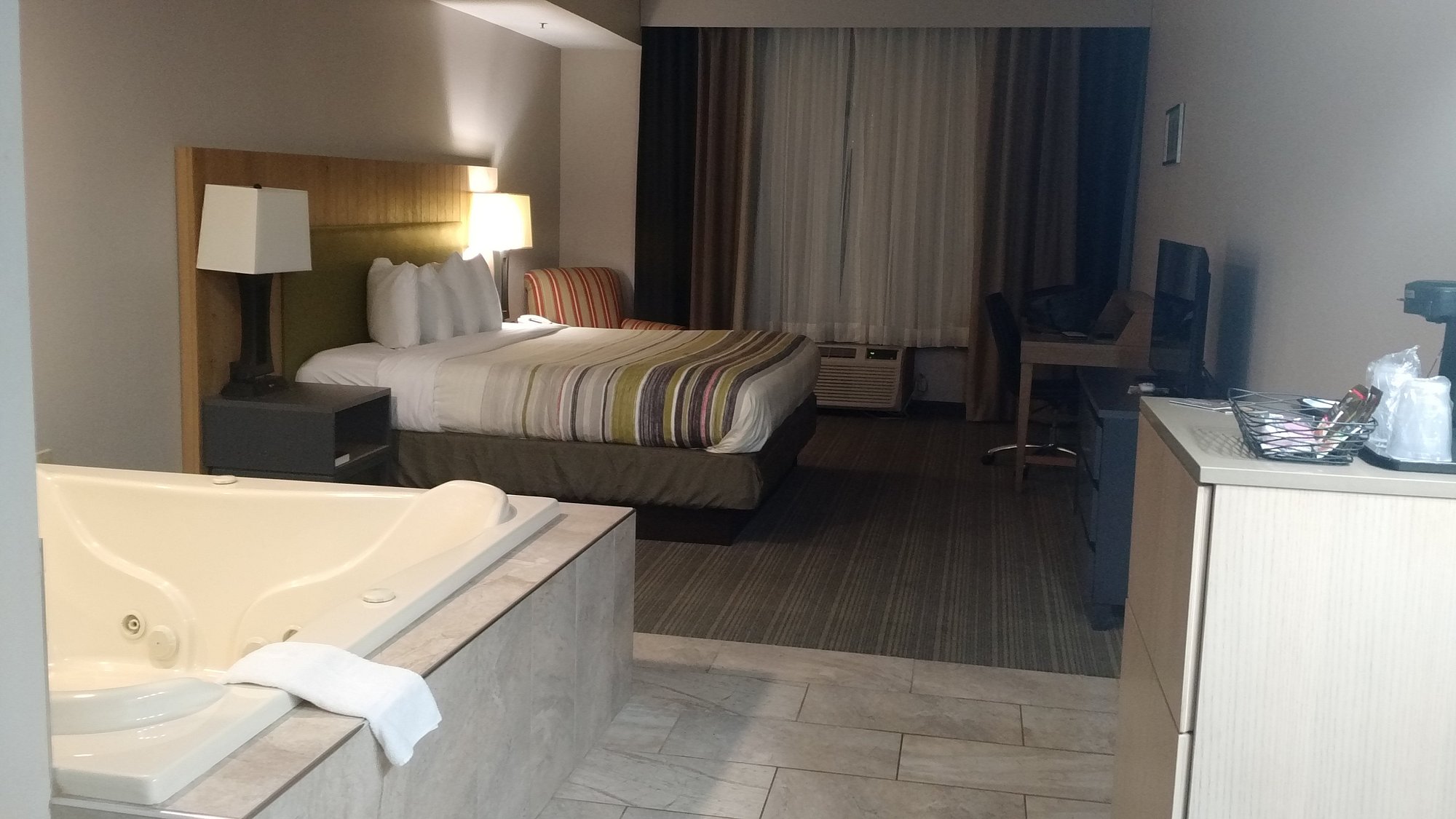 Radiant Inn And Suites