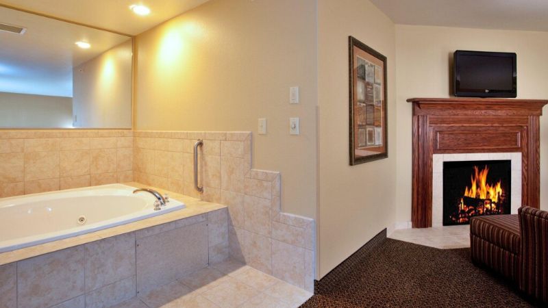 Holiday Inn Express & Suites Lewisburg, an IHG Hotel